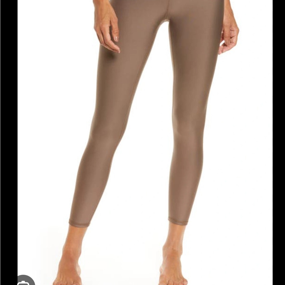 ALO Yoga Airlift Coco